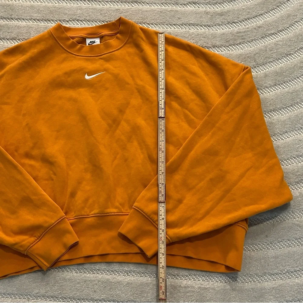 Nike Sportswear Collection Essentials Oversized Fleece Crewneck Sweatshirt - L